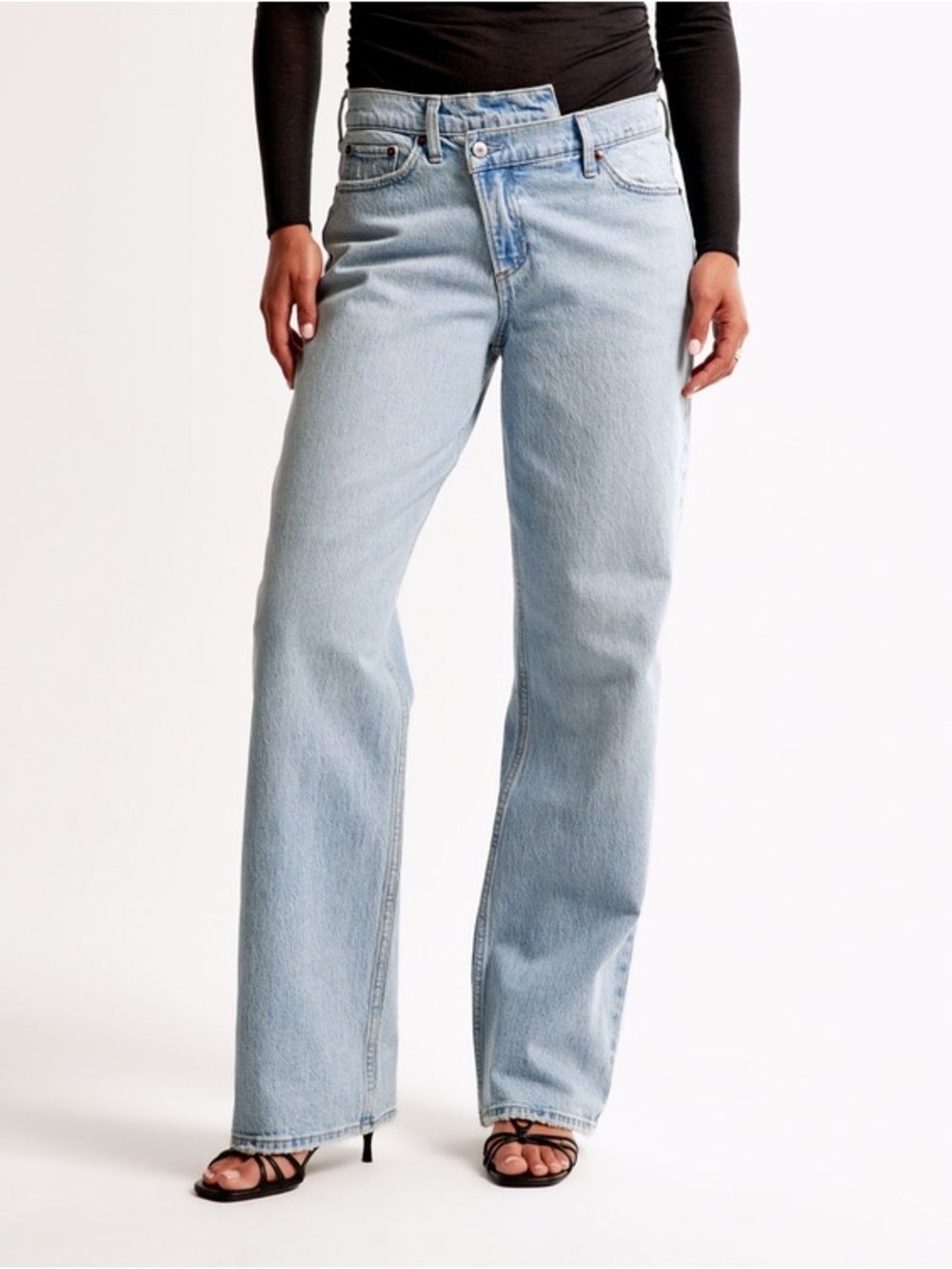 Abercrombie & Fitch Light Blue The Baggy Low Rise Straight-Leg Jeans